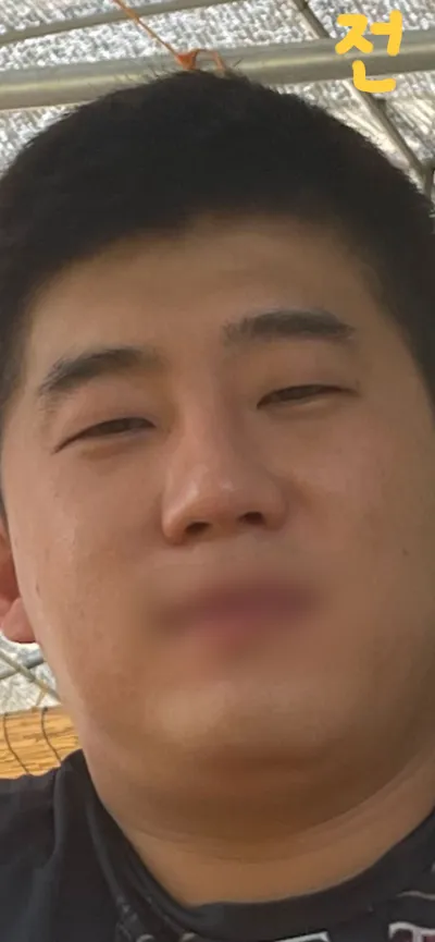 나이는30대초반입니다.